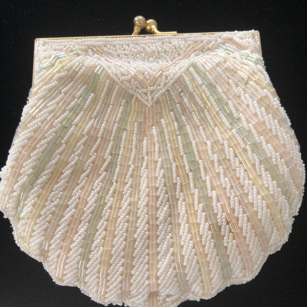 Elegant Cream Beaded Clutch